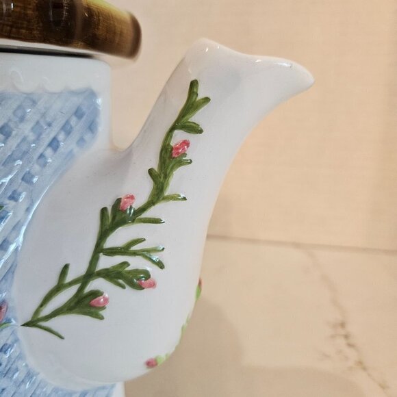 Winterthur By Enesco Gazebo Trellis Floral Butterfly Ceramic Teapot with Lid 8" - Picture 3 of 11